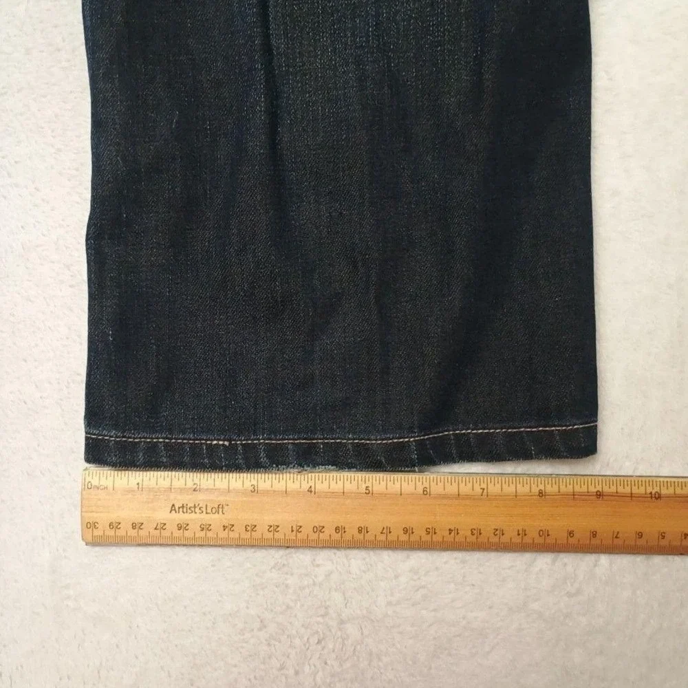 True Religion Jeans Mens 34x30 Blue Straight Medium Wash Distressed Logo USA